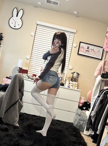 Full leaked Isizzly sizzlymizzly private onlyfans photo