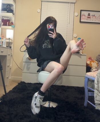 Full leaked Isizzly sizzlymizzly private onlyfans photo