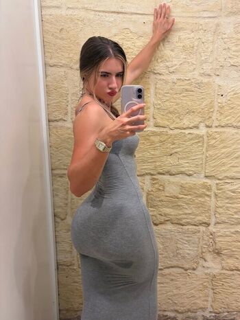 Full leaked Isla mayla private onlyfans photo