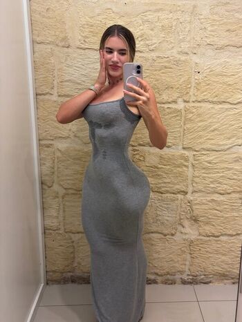 Full leaked Isla mayla private onlyfans photo
