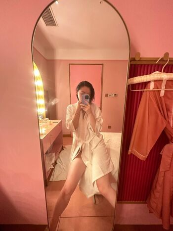 Full leaked Issfanfan private onlyfans photo