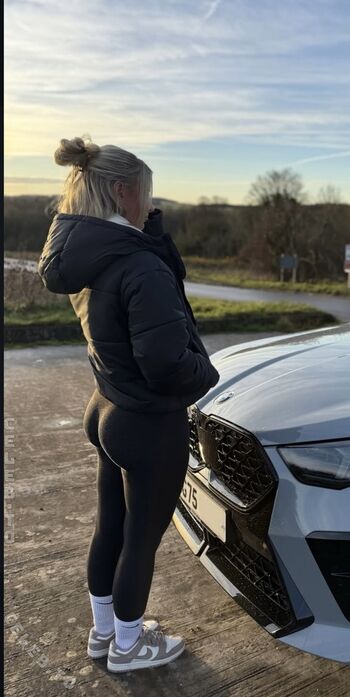 Full leaked Issy anderson private onlyfans photo