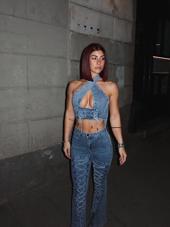 Full leaked Italian girls page private onlyfans photo