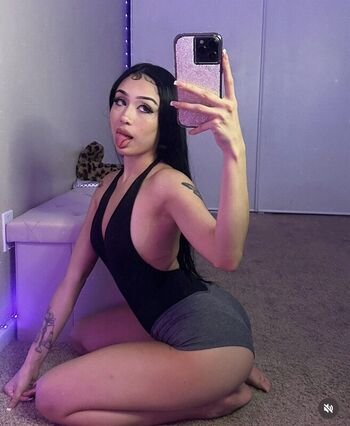 Full leaked Itsaiilyn private onlyfans photo