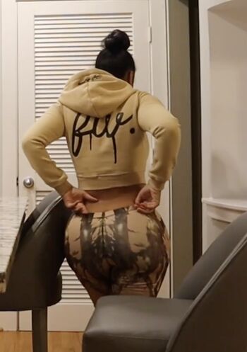 Full leaked Itsairi private onlyfans photo
