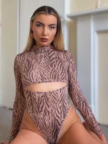 Full leaked Itsangelraven private onlyfans photo