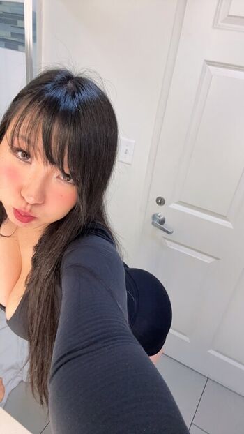 Full leaked Itseunchae private onlyfans photo