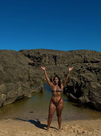 Full leaked Itsheydali private onlyfans photo