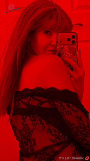 ItsJustblondie