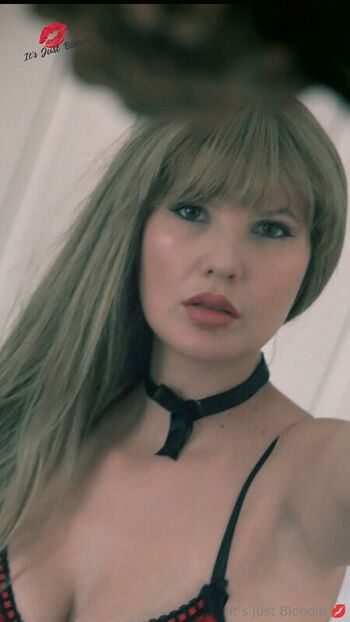Full leaked Itsjustblondie private onlyfans photo