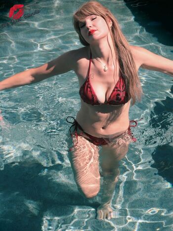 Full leaked Itsjustblondie itsjustashley private onlyfans photo
