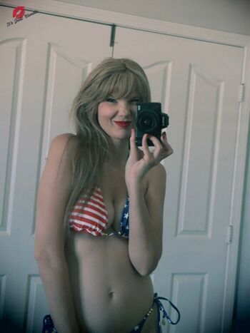 Full leaked Itsjustblondie private onlyfans photo
