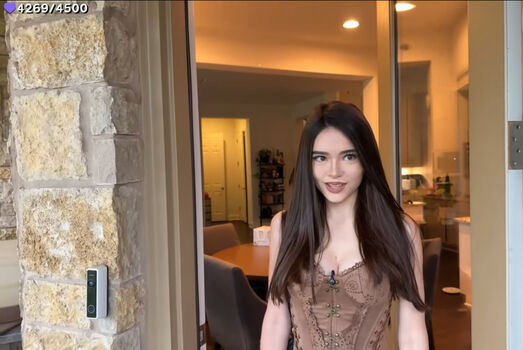 Full leaked Itskatchii private onlyfans photo