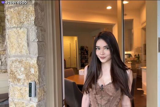 Full leaked Itskatchii private onlyfans photo