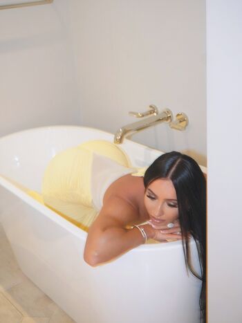 Full leaked Itskhrysss page private onlyfans photo