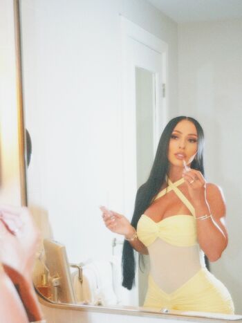 Full leaked Itskhrysss private onlyfans photo