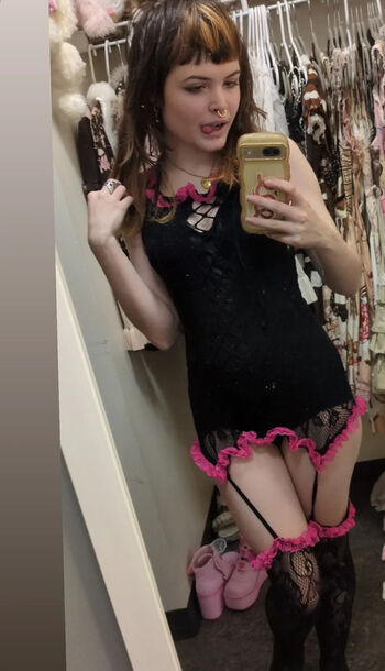 Full leaked Itsknives private onlyfans photo