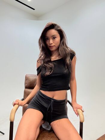 Full leaked Itslaaurr  page private onlyfans photo