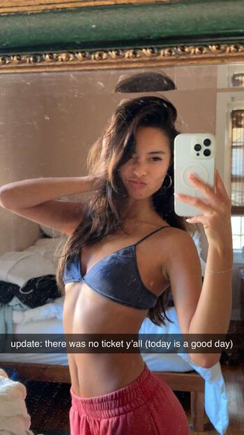 Full leaked Itslaaurr page private onlyfans photo