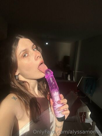 Full leaked Itsmanooon private onlyfans photo