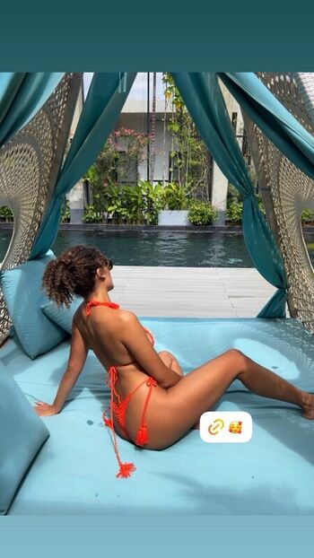 Full leaked Itsmenaomi private onlyfans photo