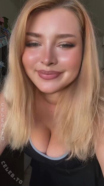 Full leaked Itsschmolli private onlyfans photo