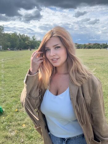 Full leaked Itsschmolli private onlyfans photo