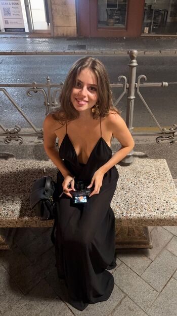 Full leaked Itssluciaf page private onlyfans photo