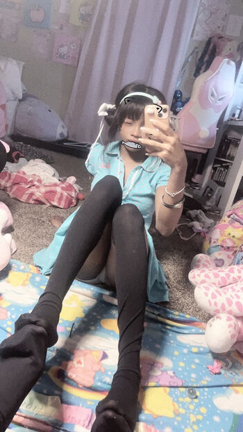 Full leaked Ittlevil private onlyfans photo