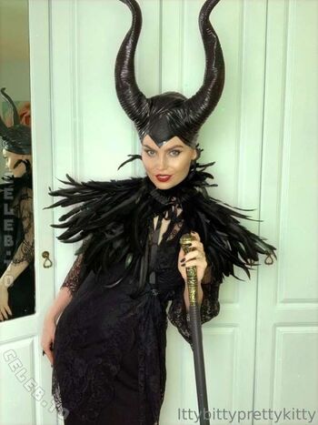 Full leaked Ittybittyprettykitty page private onlyfans photo