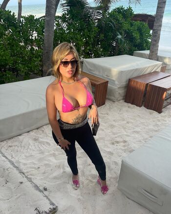 Full leaked Itziiaa page private onlyfans photo