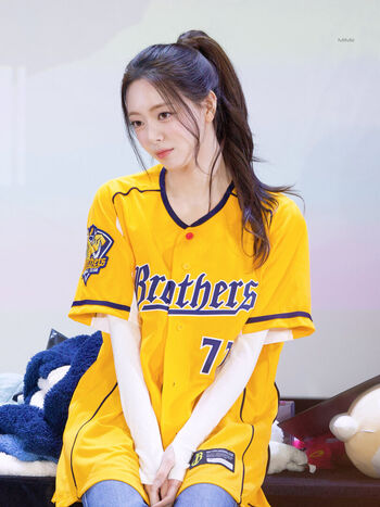 Full leaked Itzy all in us page private onlyfans photo