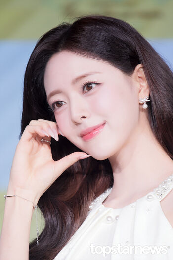 Full leaked Itzy all in us page private onlyfans photo