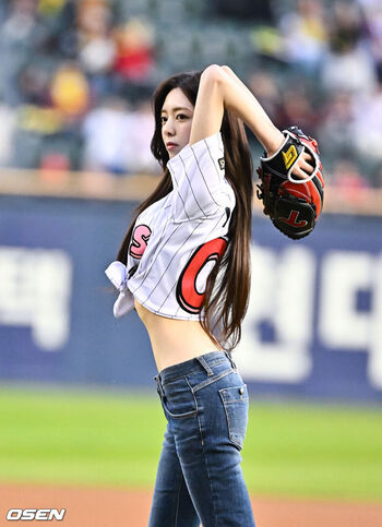 Full leaked Itzy all in us page private onlyfans photo