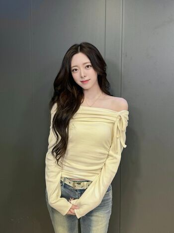 Full leaked Itzy all in us private onlyfans photo