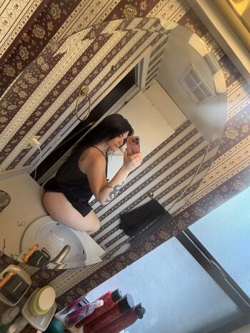 Full leaked Itzzzachloe private onlyfans photo