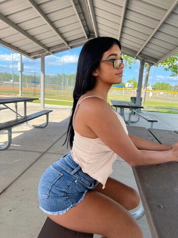 Full leaked Ivana khalifa page private onlyfans photo