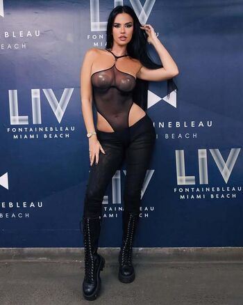 Full leaked Ivana knoll page private onlyfans photo