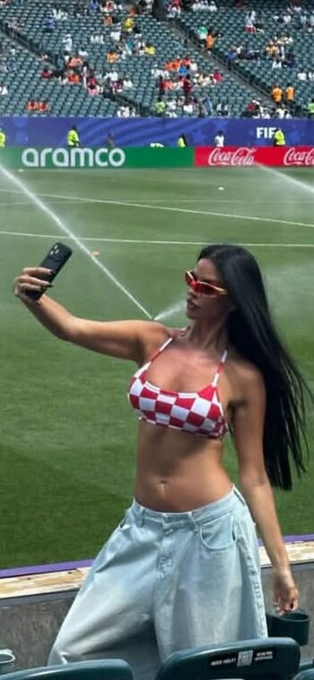 Full leaked Ivana knoll page private onlyfans photo