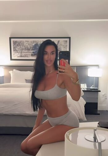 Full leaked Ivana knoll page private onlyfans photo