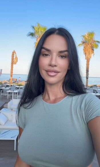 Ivana Knoll