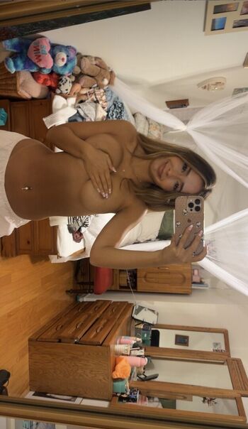 Full leaked Ivanlunaaaa private onlyfans photo