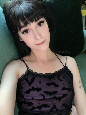 Ivy Aura