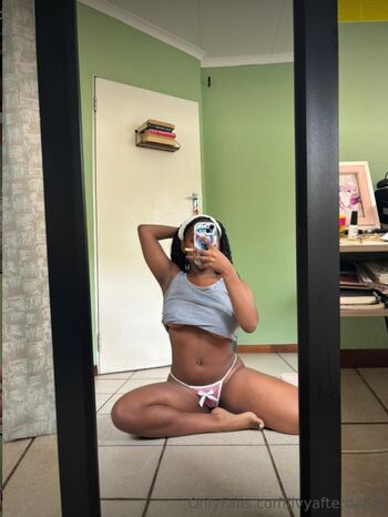 Ivyafterdark