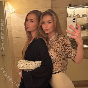 Full leaked Izaandelle page private onlyfans photo