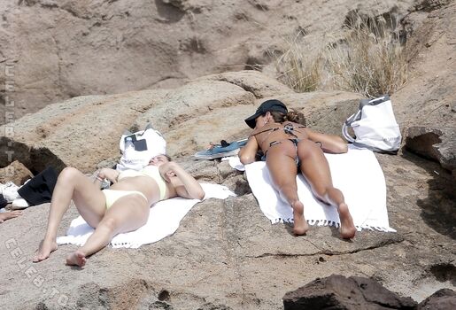 Full leaked Izabel goulart page private onlyfans photo