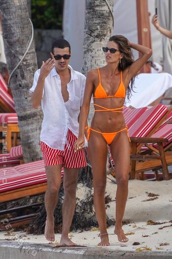 Full leaked Izabel goulart private onlyfans photo