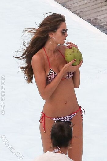 Izabel Goulart