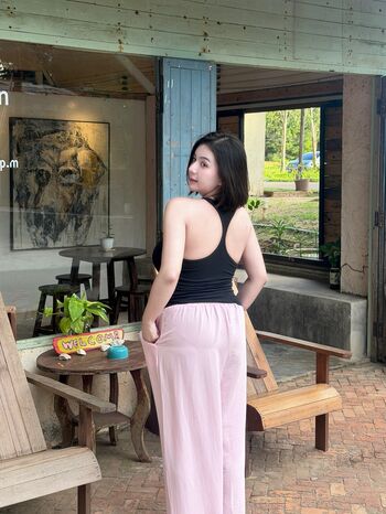 Full leaked Izepyn private onlyfans photo