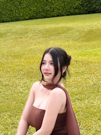 Full leaked Izepyn private onlyfans photo